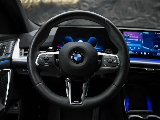 BMW X2 sDrive 20i 48V M Sport *Massagesitz*El. Sitze mit Memory*Harman/Kardon*