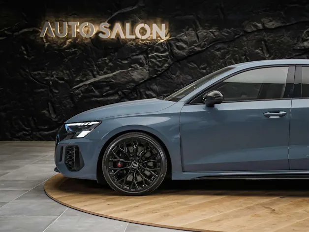 Audi RS3 Limousine 2.5 TSI quattro S-tronic *Massage*Sportabgas*Matrix LED*
