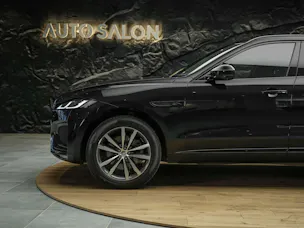 Jaguar F-Pace 3.0 D I6 R-Dynamic SE AWD *Facelift*Panorama*Head-Up*