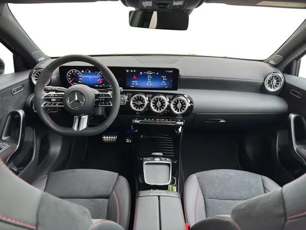 Mercedes-Benz A 220 4Matic 8G-DCT