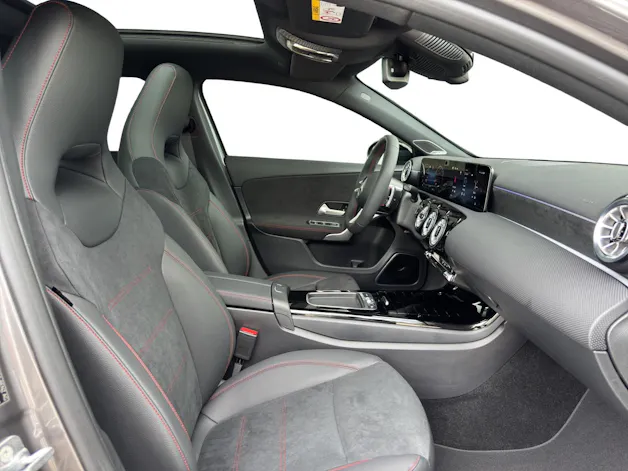 Mercedes-Benz A 220 4Matic 8G-DCT