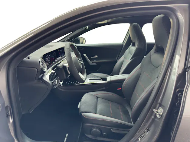Mercedes-Benz A 220 4Matic 8G-DCT