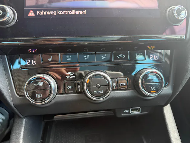 Škoda Octavia Combi 2.0 TSI Soleil 4x4 DSG