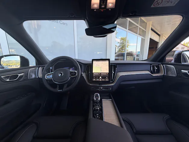 Volvo XC60 T8 eAWD Ultra Dark Geartronic