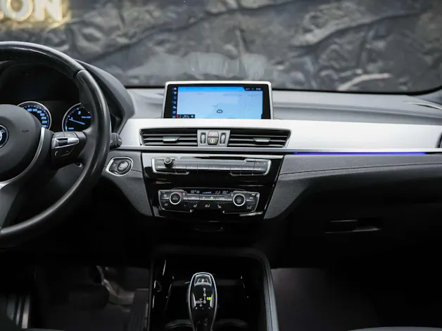 BMW X1 xDrive 18d M Sport Steptronic *CH Auto*El. Sitze mit Memory*