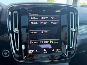 Volvo XC40 B4 Benzin Mild Hybrid AWD R-Design Geartronic
