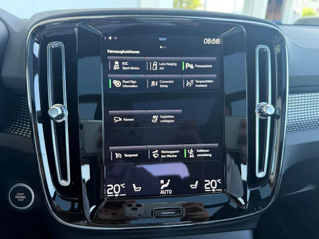 Volvo XC40 B4 Benzin Mild Hybrid AWD R-Design Geartronic
