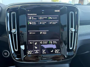 Volvo XC40 B4 Benzin Mild Hybrid AWD R-Design Geartronic