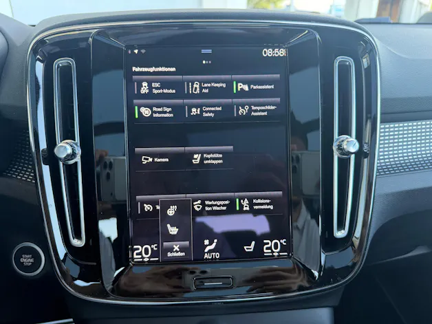 Volvo XC40 B4 Benzin Mild Hybrid AWD R-Design Geartronic