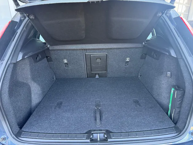 Volvo XC40 B4 Benzin Mild Hybrid AWD R-Design Geartronic