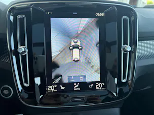 Volvo XC40 B4 Benzin Mild Hybrid AWD R-Design Geartronic