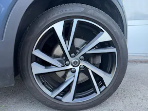 Volvo XC40 B4 Benzin Mild Hybrid AWD R-Design Geartronic