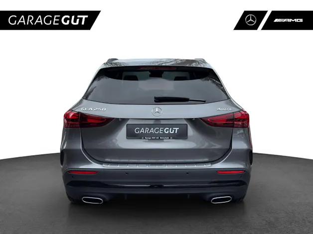 Mercedes-Benz GLA 250 4Matic Swiss Star