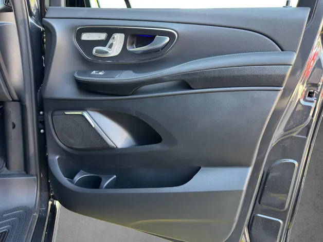 Mercedes-Benz V 300 d lang Exclus. 9G-T