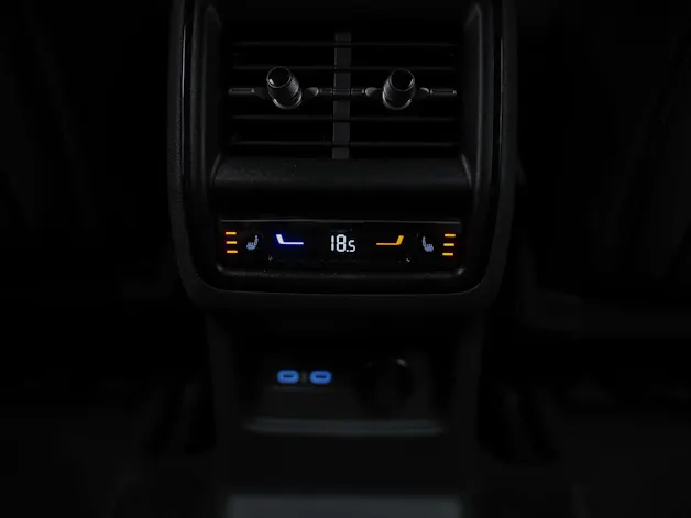 Škoda Kodiaq 2.0 TDI Sportline 4x4 *Werksgarantie*Abstandsregler*Matrix LED Scheinwerfer*