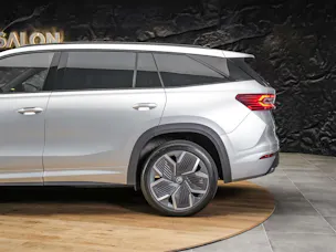 Škoda Kodiaq 2.0 TDI Sportline 4x4 *Werksgarantie*Abstandsregler*Matrix LED Scheinwerfer*