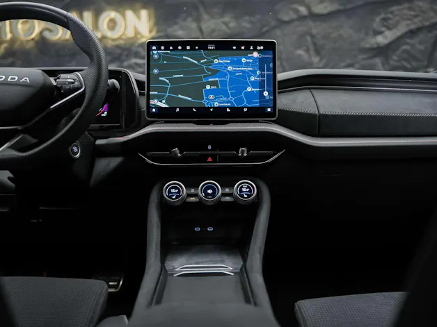Škoda Kodiaq 2.0 TDI Sportline 4x4 *Werksgarantie*Abstandsregler*Matrix LED Scheinwerfer*