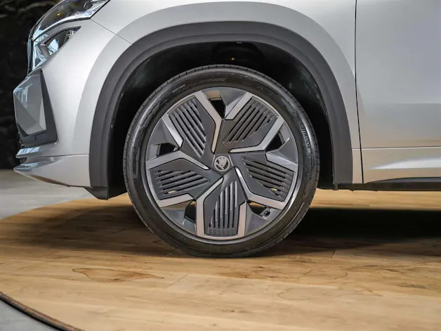 Škoda Kodiaq 2.0 TDI Sportline 4x4 *Werksgarantie*Abstandsregler*Matrix LED Scheinwerfer*