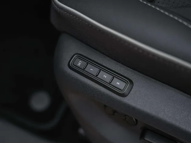 Škoda Kodiaq 2.0 TDI Sportline 4x4 *Werksgarantie*Abstandsregler*Matrix LED Scheinwerfer*
