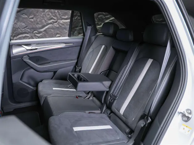 Škoda Kodiaq 2.0 TDI Sportline 4x4 *Werksgarantie*Abstandsregler*Matrix LED Scheinwerfer*