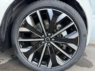 Volvo XC60 T8 eAWD PluginHybrid Ultra Dark Geartronic