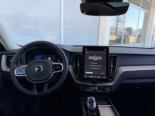 Volvo XC60 T8 eAWD PluginHybrid Ultra Dark Geartronic