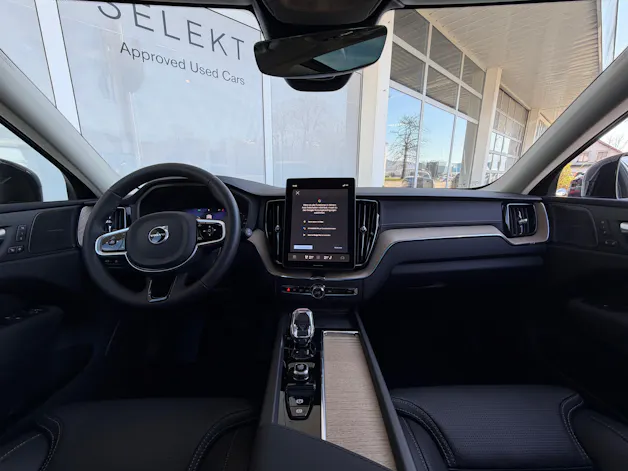 Volvo XC60 T8 eAWD PluginHybrid Ultra Dark Geartronic