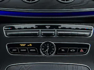 Mercedes-Benz E 400 Cabriolet AMG Line 4 Matic 9G-Tronic *Sitzkühlung*Burmester*Head-Up*