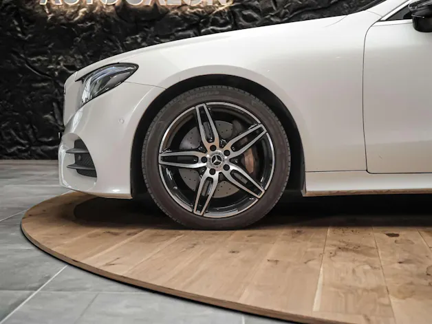 Mercedes-Benz E 400 Cabriolet AMG Line 4 Matic 9G-Tronic *Sitzkühlung*Burmester*Head-Up*
