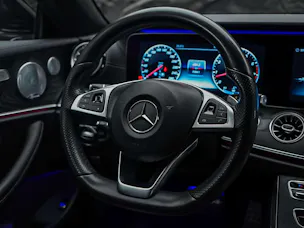 Mercedes-Benz E 400 Cabriolet AMG Line 4 Matic 9G-Tronic *Sitzkühlung*Burmester*Head-Up*