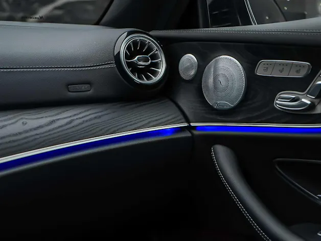 Mercedes-Benz E 400 Cabriolet AMG Line 4 Matic 9G-Tronic *Sitzkühlung*Burmester*Head-Up*