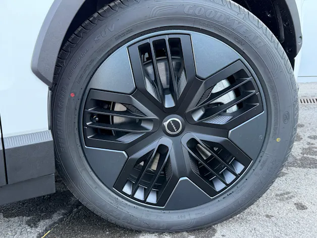 Volvo EX30 Cross Country E60 Twin Performance AWD