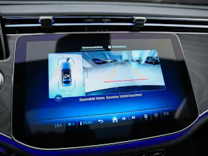 Mercedes-Benz E 220 d AMG Line *Werksgarantie*21 Zoll*Panorama*360° Kamera*