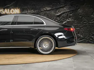 Mercedes-Benz E 220 d AMG Line *Werksgarantie*21 Zoll*Panorama*360° Kamera*