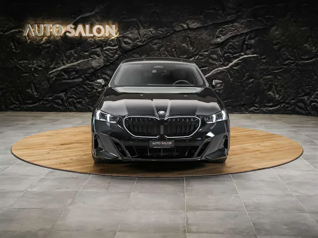 BMW 520i M Sport Steptronic *Abstandsregler*Sitzbelüftung*Harman/Kardon*Head Up*