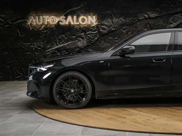 BMW 520i M Sport Steptronic *Abstandsregler*Sitzbelüftung*Harman/Kardon*Head Up*