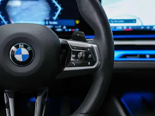 BMW 520i M Sport Steptronic *Abstandsregler*Sitzbelüftung*Harman/Kardon*Head Up*