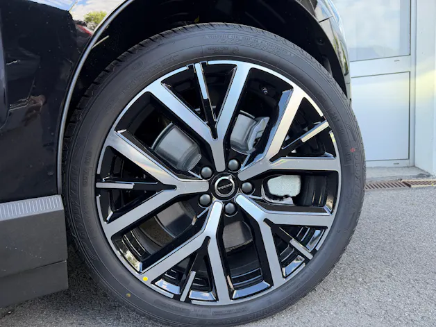 Volvo EX30 E60 69kWh Twin Black Edition