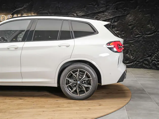 BMW X3 xDrive 20i M Sport *M Sportpaket*Sitzheizung*Parkassistent*