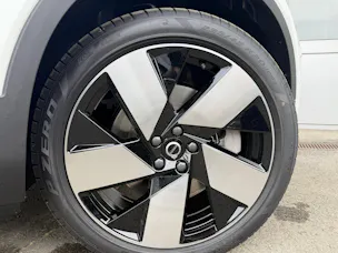 Volvo EX40 Twin Motor AWD Ultra XCENTRIC