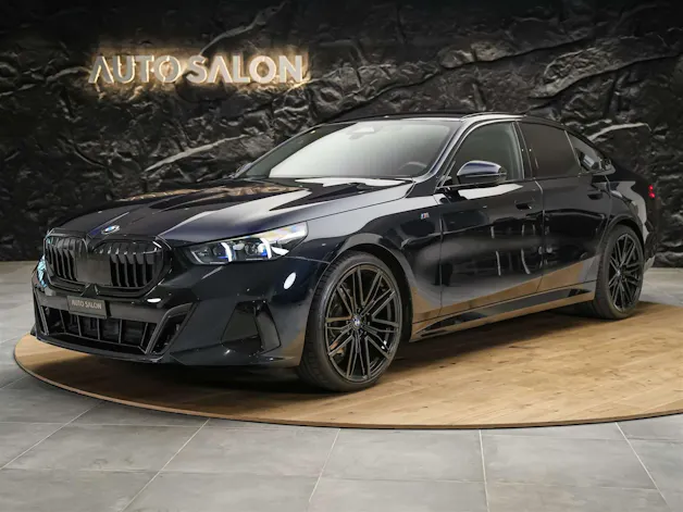 BMW 520d M Sport Steptronic *Werksgarantie*21" Felgen*Driving Assistent Plus*