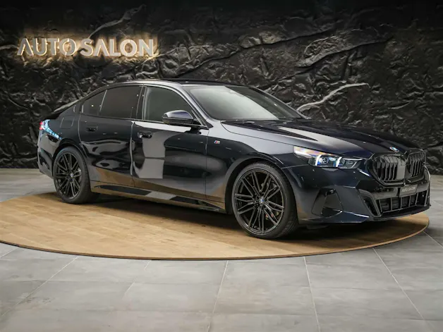 BMW 520d M Sport Steptronic *Werksgarantie*21" Felgen*Driving Assistent Plus*
