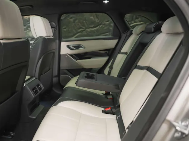 Land Rover Range Rover Velar D 300 R-Dynamic HSE *CH-Auto*Massage*Panorama*Head-Up*Sitzlüftung*
