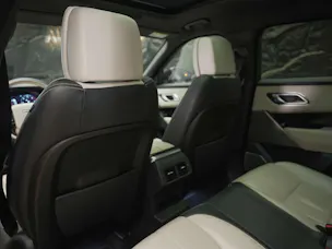 Land Rover Range Rover Velar D 300 R-Dynamic HSE *CH-Auto*Massage*Panorama*Head-Up*Sitzlüftung*