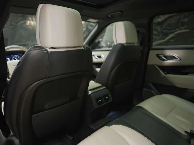 Land Rover Range Rover Velar D 300 R-Dynamic HSE *CH-Auto*Massage*Panorama*Head-Up*Sitzlüftung*
