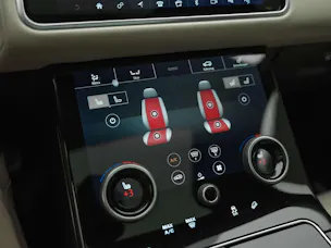 Land Rover Range Rover Velar D 300 R-Dynamic HSE *CH-Auto*Massage*Panorama*Head-Up*Sitzlüftung*