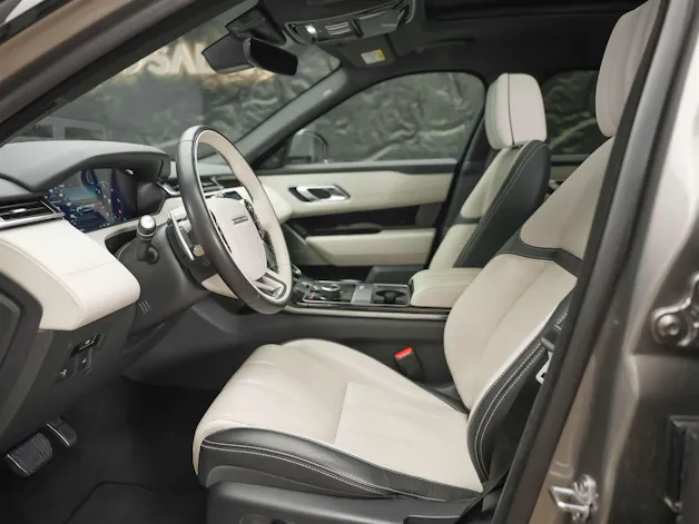 Land Rover Range Rover Velar D 300 R-Dynamic HSE *CH-Auto*Massage*Panorama*Head-Up*Sitzlüftung*