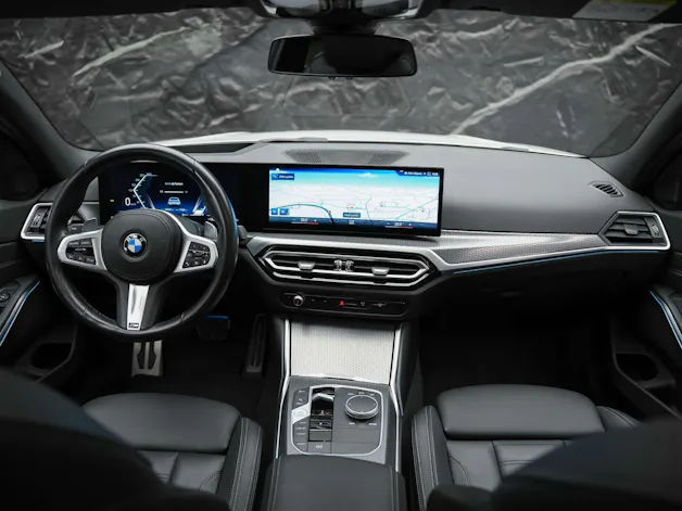 BMW 330i xDrive Steptronic M Sport *20 Zoll*Panorama*Head-Up*