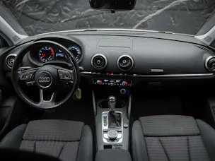 Audi A3 Limousine 2.0 T FSI Sport quattro S-Tronic *4x4*MMI plus touch*Sitzheizung*