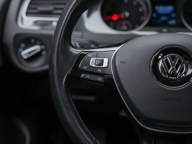 VW Golf Variant 1.5 TSI EVO Comfortline DSG *CH Auto*Abstandsregler*Sitzheizung*
